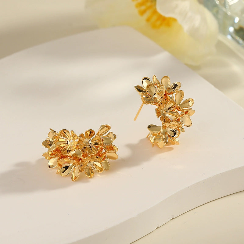 Golden Flowers C- Shaped Earrings New Retro Temperament